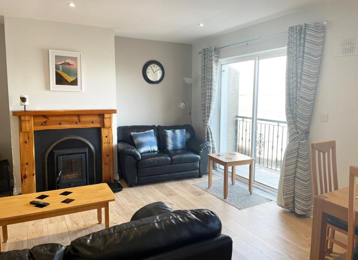 Ballycotton Holiday Apartment No 6 By Trident Holiday Homes Kültér fotó