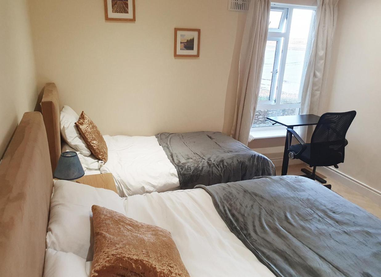 Ballycotton Holiday Apartment No 6 By Trident Holiday Homes Kültér fotó